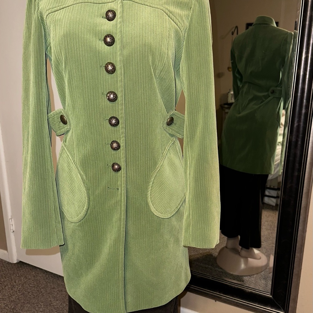 Green Corduroy Button-Up Coat (A1)
